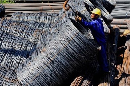سقوط قیمت سنگ‌آهن و فولاد چین