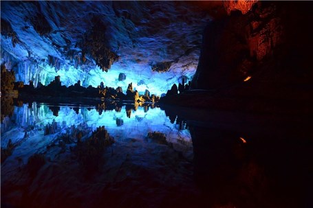 با غار آهکی 180 میلیون ساله جهان آشنا شوید
