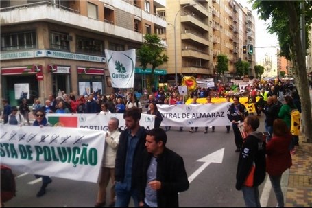 تظاهرات اسپانیایی ها برای جلوگیری از فعالیت یک معدن