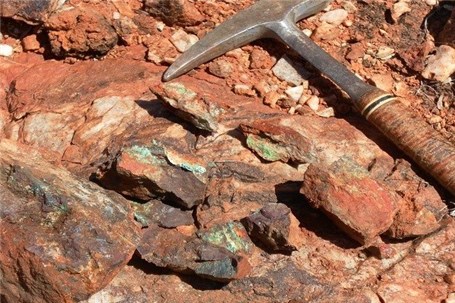 ۲ تن خاک معدنی مس قاچاق در زنجان کشف شد
