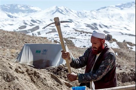 استخراج غیر قانونی معادن، به اقتصاد افغانستان آسیب می زند
