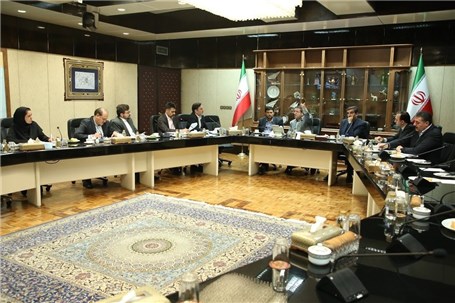 سفر وزیر صنعت، معدن و تجارت به کشور عمان برای توسعه روابط