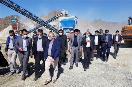 افتتاح کارخانه کنسانتره کرومیت در منوجان همزمان با دهه مبارک فجر