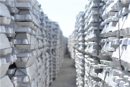 افت ناچیز قیمت آلومینیوم در بازارهای جهانی
