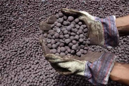 ۷۰۹ هزار تن محصولات زنجیره سنگ آهن در سبد خریداران بورس کالا