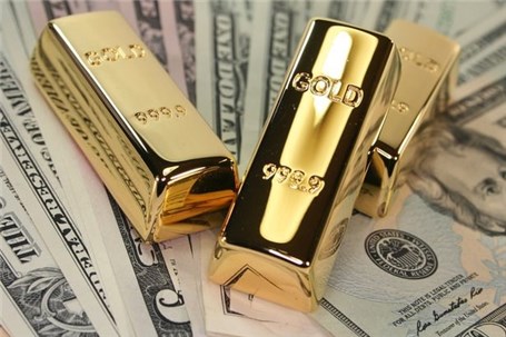 با افزایش ارزش دلار، طلا از اوج عقب‌نشینی کرد