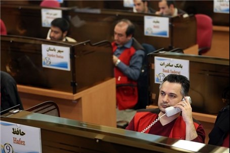 دادوستد ۳۲۴ هزار تن محصول در بورس کالا