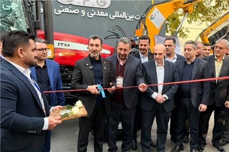 نخستین دستگاه بومی «سولارواش» با حضور رئیس هیأت عامل ایمیدرو رونمایی شد